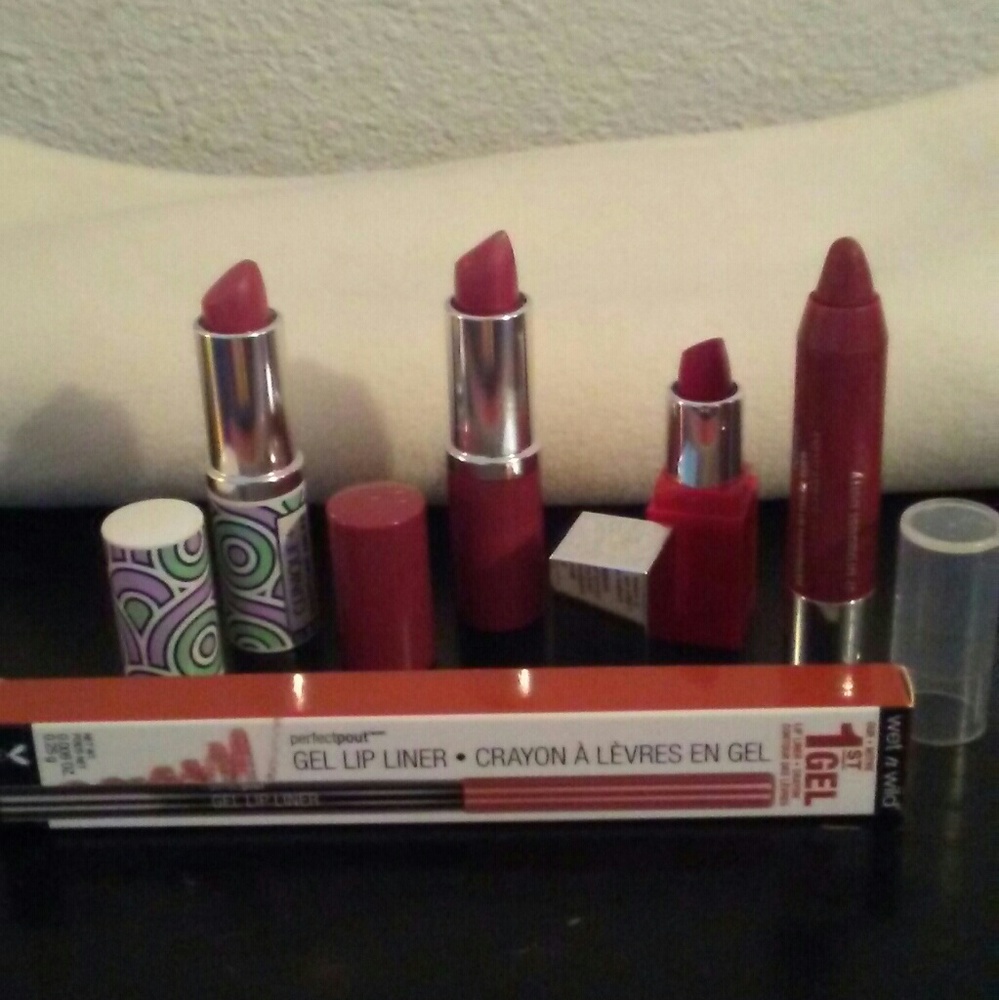 Lipsticks and liner bundle! New!!